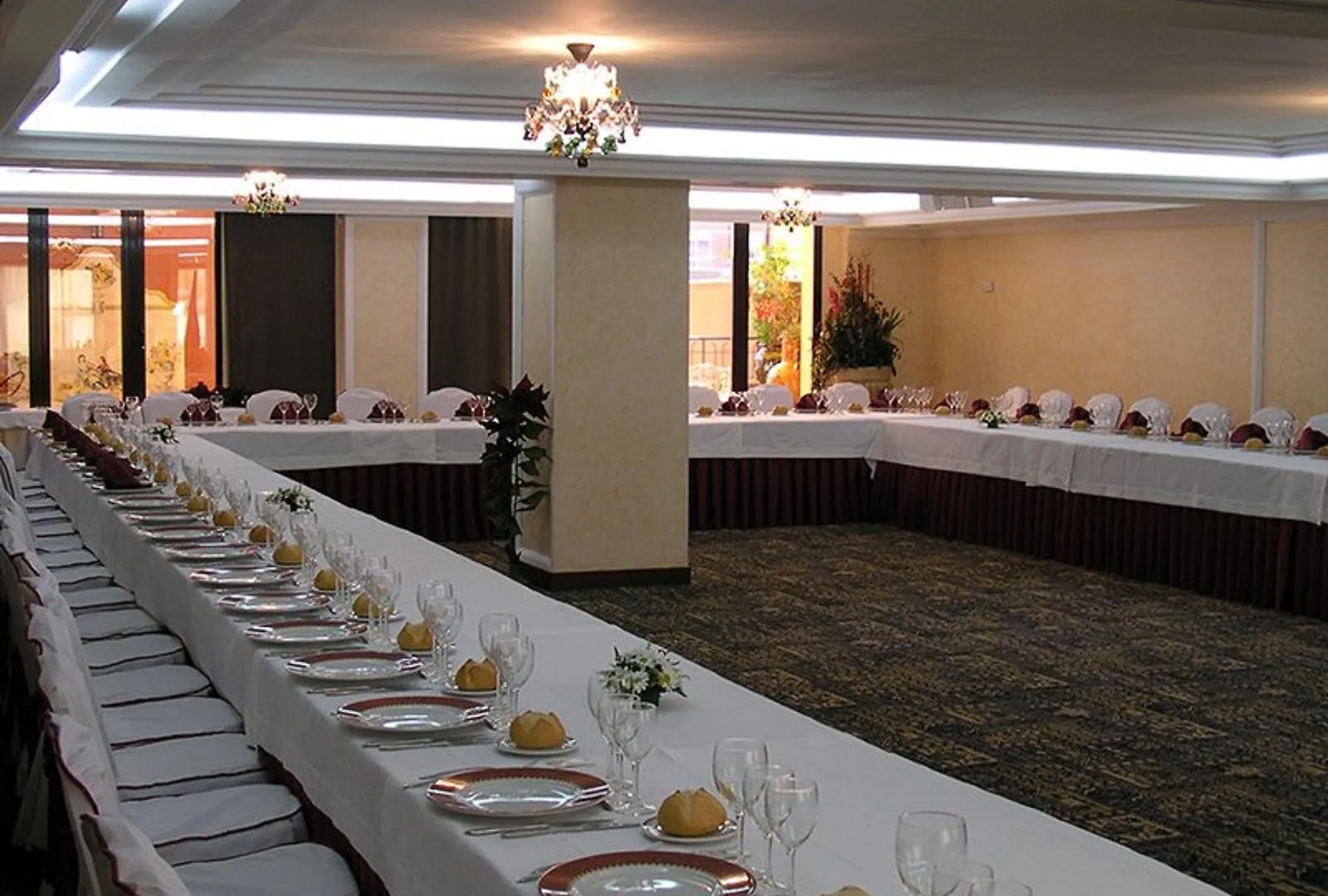 ****  Santiago Hotell Linares  Spanien